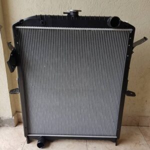 Radiador de agua Hino J08