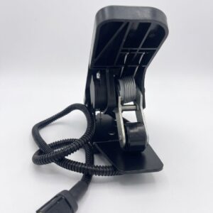 32710Y4870 PEDAL DE ACELERADOR CON RODILLO JAC /FAW